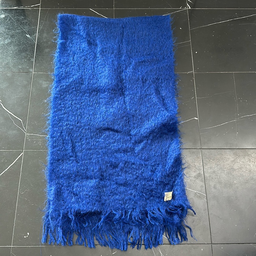 Blue wool scarf